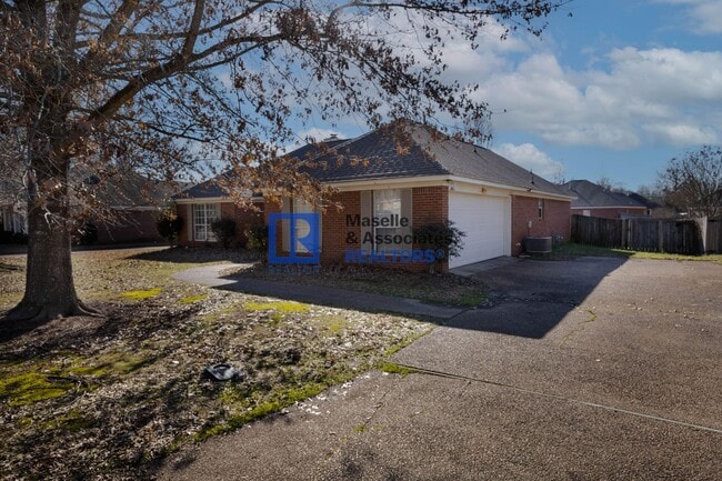 105 Channing Cir in Canton, MS - Building Photo - Building Photo