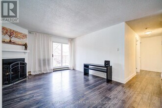 1514-1514 Pilgrims Way in Oakville, ON - Building Photo - Building Photo