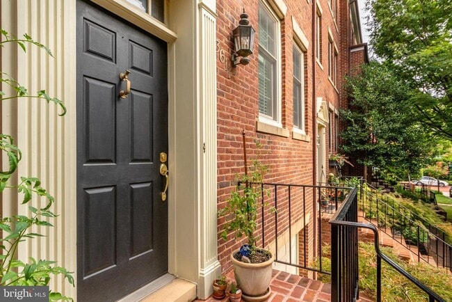 property at 3611 Winfield Lane Northwest