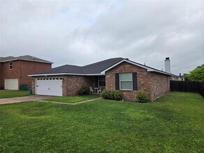 1226 Wisdom Dr in Cedar Hill, TX - Building Photo - Building Photo