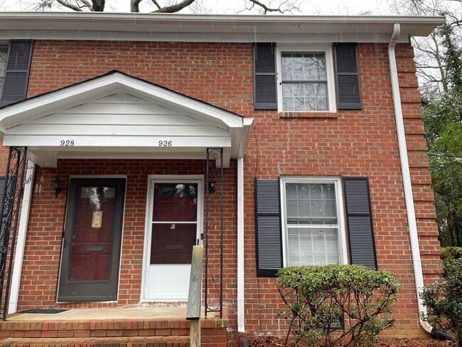 property at 926 Hollywood St