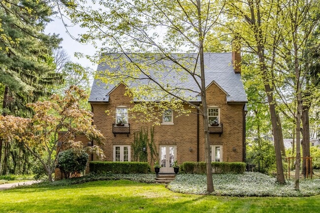 property at 4151 N Pennsylvania St
