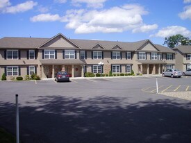 3141 Marra Ln, Unit 1 in Schenectady, NY - Building Photo