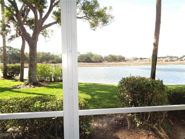 6260 Bellerive Ave in Naples, FL - Building Photo - Building Photo