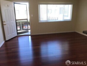 1136 Paloma Ave in Burlingame, CA - Building Photo - Building Photo