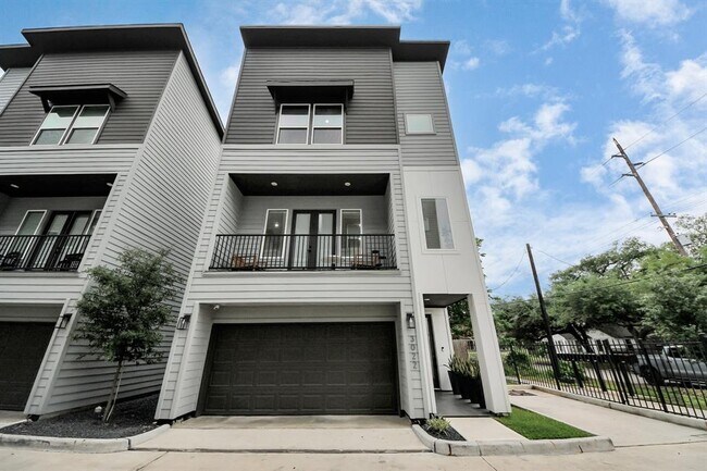 3022 Live Oak St in Houston, TX - Building Photo - Building Photo