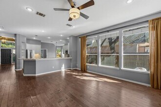 6213 Mesa Grande Dr in Austin, TX - Building Photo - Building Photo