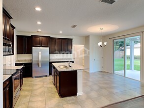 2433 Adams Lake Boulevard in Jacksonville, FL - Building Photo - Building Photo