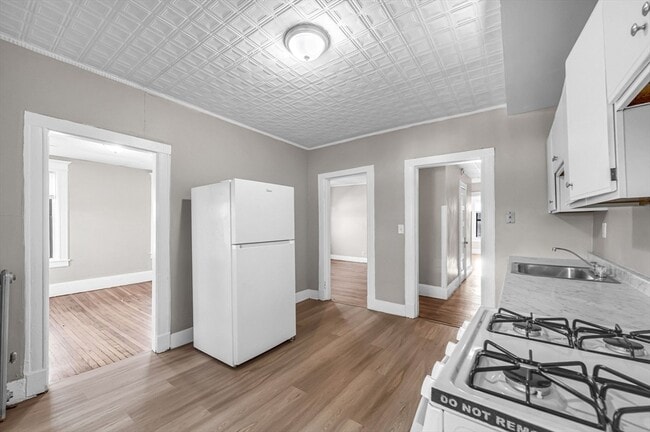 92 Woodside Terrace in Springfield, MA - Foto de edificio - Building Photo