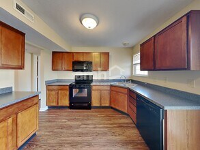 5633 Rambling Dr in Indianapolis, IN - Building Photo - Building Photo