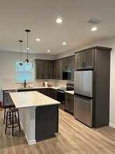 1593 Pinecliff Dr in Apopka, FL - Building Photo - Building Photo