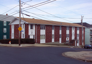 333 Almond St in Fall River, MA - Building Photo - Building Photo