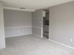 13444 Euclid Ave in East Cleveland, OH - Building Photo - Building Photo