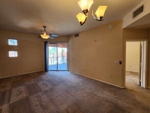 15 E Agate Ave in Las Vegas, NV - Building Photo - Building Photo