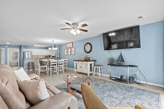 1217 Ocean Blvd S in Surfside Beach, SC - Building Photo - Building Photo