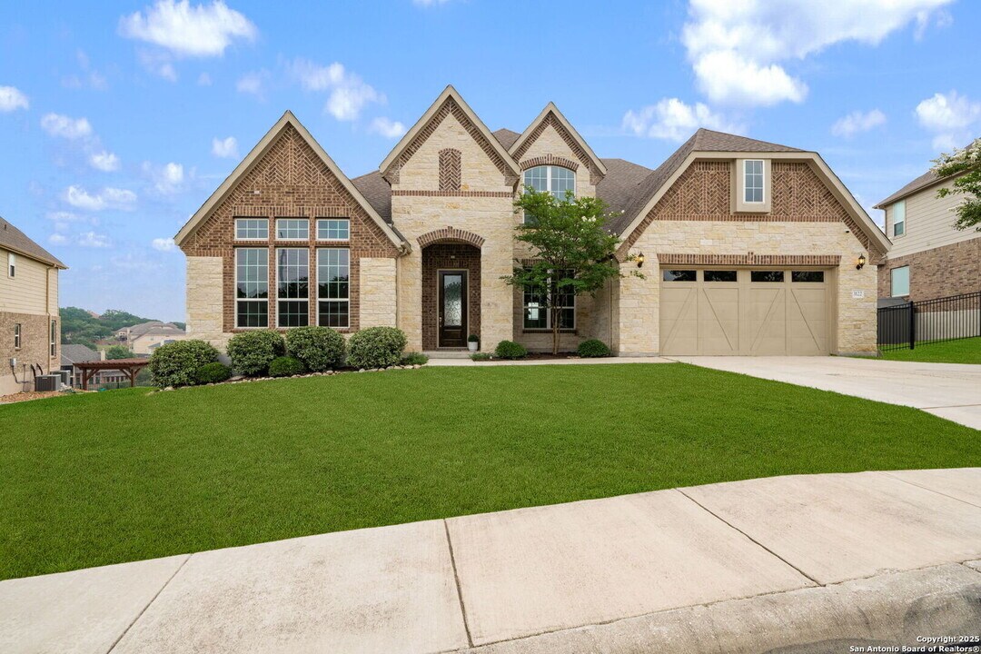 3122 Running Fawn in San Antonio, TX - Building Photo