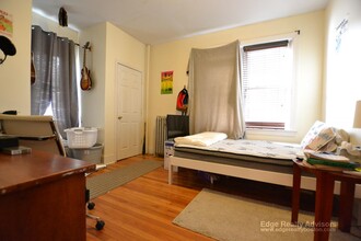 66 Egmont St, Unit 2 in Brookline, MA - Building Photo - Building Photo