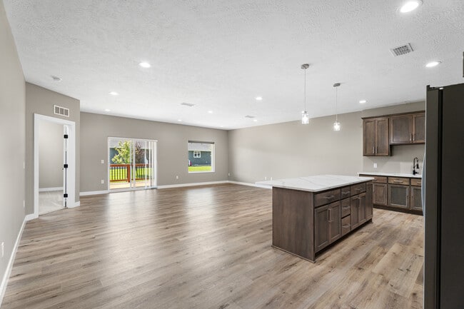 1216 Zitkala-Sa Trl in Vermillion, SD - Building Photo - Building Photo