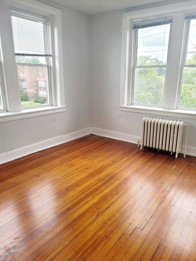 1611 Hampton Blvd, Unit C7 in Norfolk, VA - Foto de edificio - Building Photo