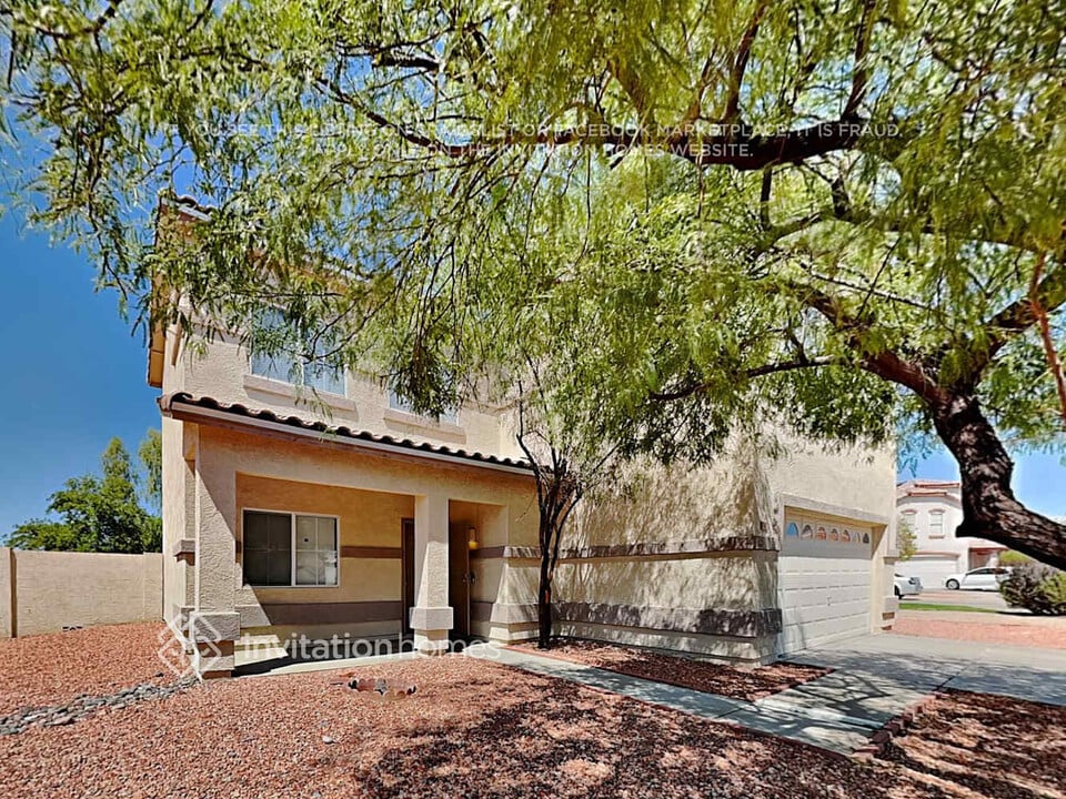 5702 N 73rd Ln in Glendale, AZ - Building Photo