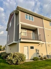 2161 Rolling Green Ln in North Mankato, MN - Building Photo - Building Photo