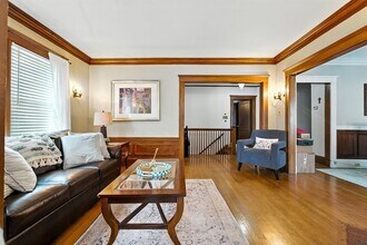 15 Fairfax Rd in Milton, MA - Foto de edificio - Building Photo