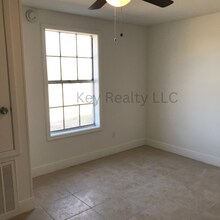8197 U. S. Hwy 71 in Lecompte, LA - Building Photo - Building Photo