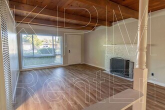 1545 Douglas Rd in Stockton, CA - Building Photo - Building Photo
