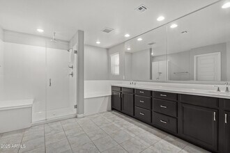 2927 W Westland Rd in Phoenix, AZ - Building Photo - Building Photo