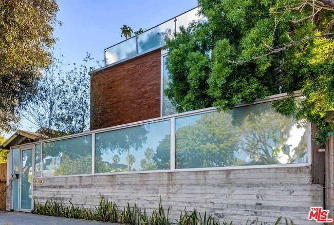 property at 1220 Cabrillo Ave