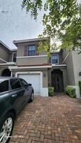 3364 NW 10th Ave in Pompano Beach, FL - Building Photo