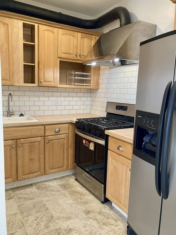 49 Linden St in Fall River, MA - Building Photo - Building Photo