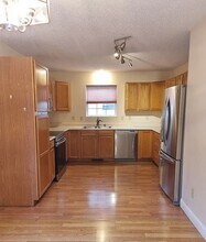 2255 S Sweetbriar Ct in Bloomington, IN - Building Photo - Building Photo