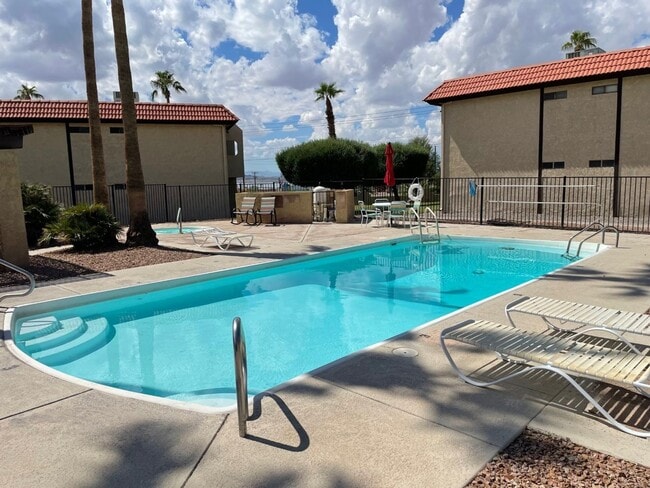 363 Lake Havasu Ave in Lake Havasu City, AZ - Building Photo - Building Photo