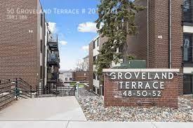 50 Groveland Terrace in Minneapolis, MN - Building Photo