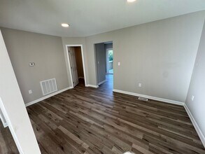 167 Waddell Cir in Oak Ridge, TN - Building Photo - Building Photo