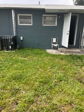 2370 NW 80th St in Miami, FL - Building Photo - Building Photo