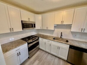 2082 Lenoa Ln in Austell, GA - Building Photo - Building Photo