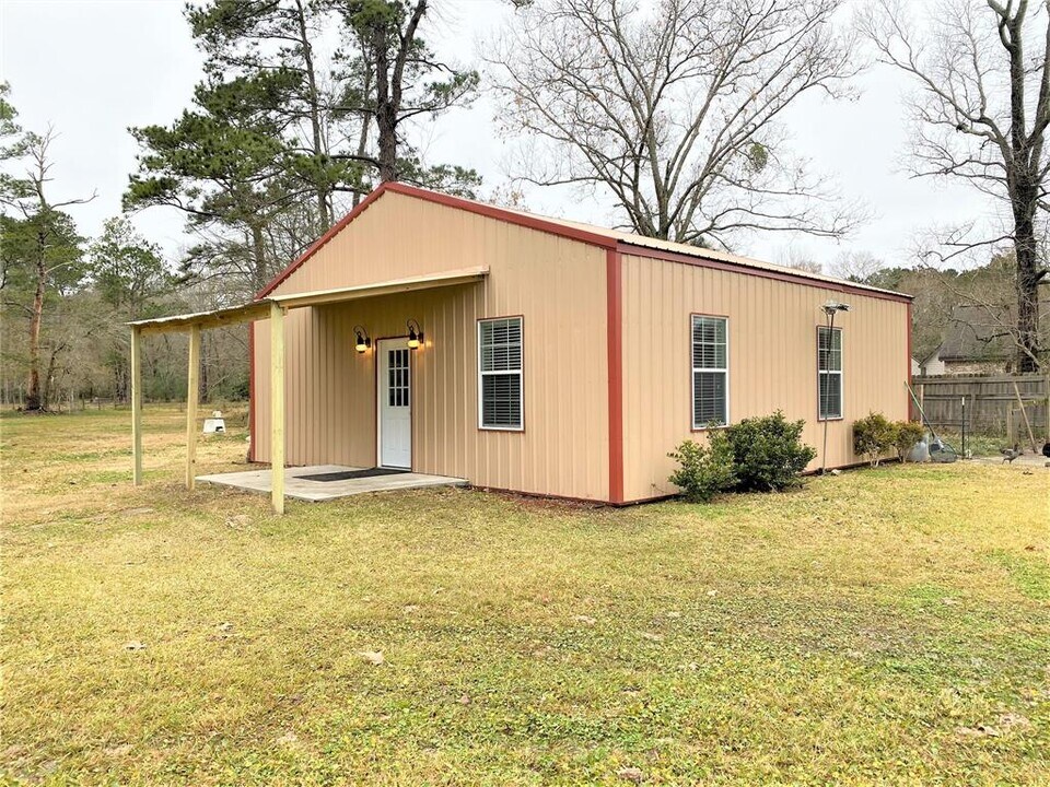 29311 Lazy Pine Dr in Huffman, TX - Building Photo
