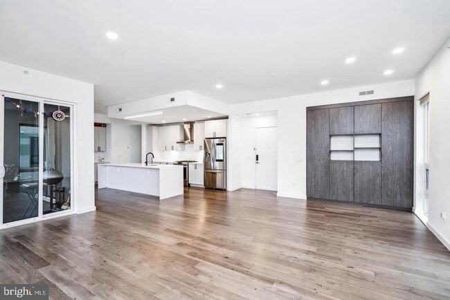 property at 1501 N 31st St