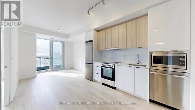 9751 Markham Rd in Markham, ON - Building Photo - Building Photo