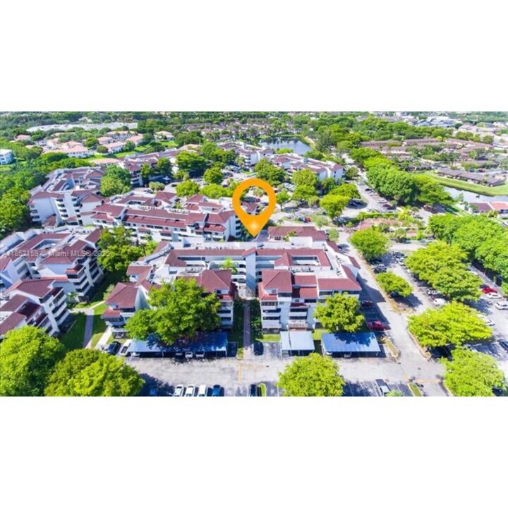 8205 SW 152nd Ave in Miami, FL - Building Photo