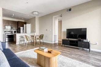 121 Roble Rd in Walnut Creek, CA - Building Photo - Building Photo