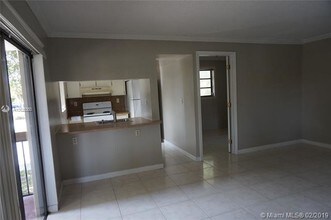 6346 SW 136th Ct-Unit -202-H in Miami, FL - Building Photo - Building Photo