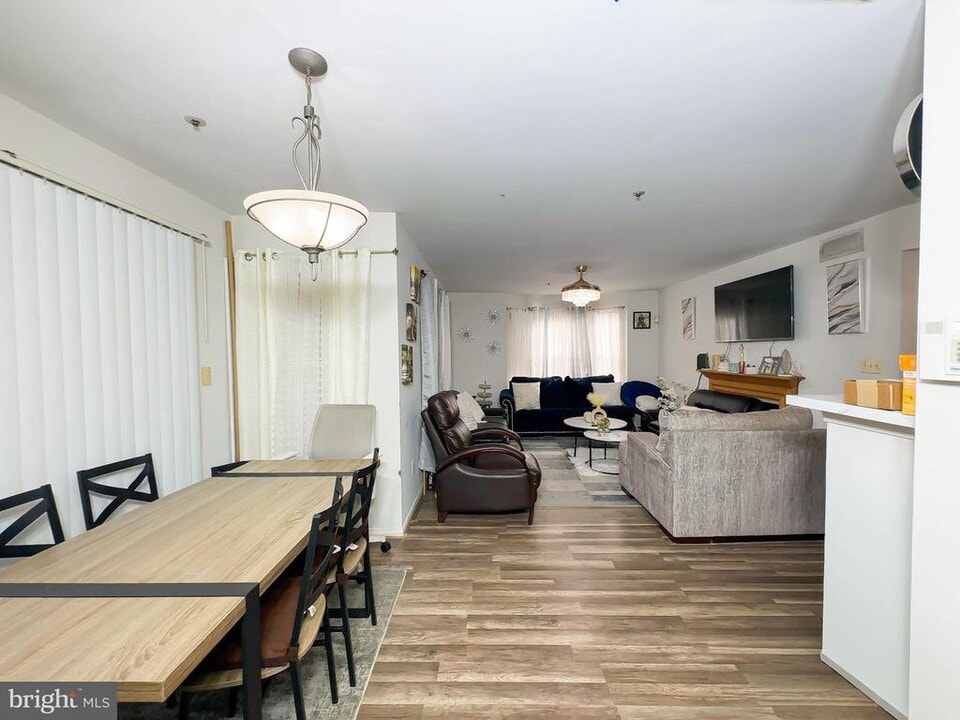 13560 Lord Sterling Pl in Upper Marlboro, MD - Building Photo