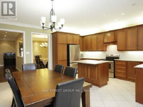135 Queen Filomena Ave in Vaughan, ON - Building Photo - Building Photo