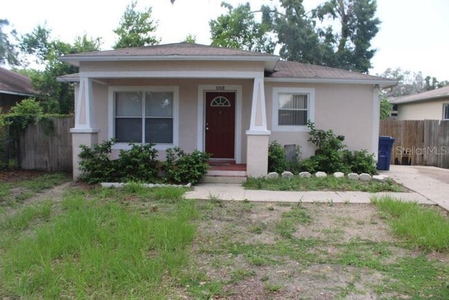 property at 3208 E Mohawk Ave
