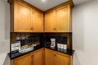 8719 E Osborn Rd in Scottsdale, AZ - Building Photo - Building Photo