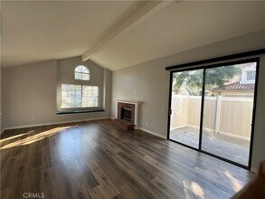 22933 Estoril Dr in Diamond Bar, CA - Foto de edificio - Building Photo