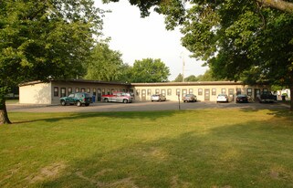 Baldwin Lake Estates in Lino Lakes, MN - Building Photo